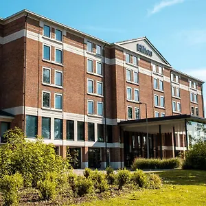Hilton London Heathrow Airport Terminal 5 הית'רו